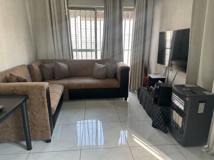 2 Bedroom Property for Sale in Rustenburg Central North West